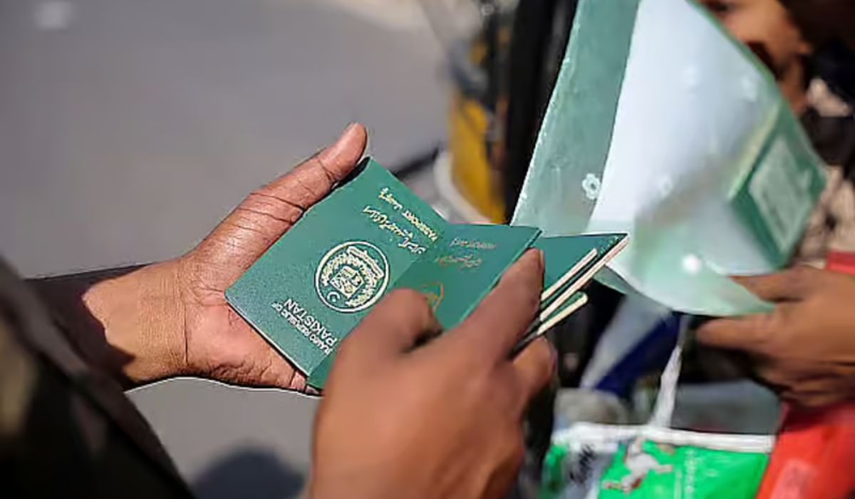 Passport Services Resume at Pakistani Embassy in Qatar